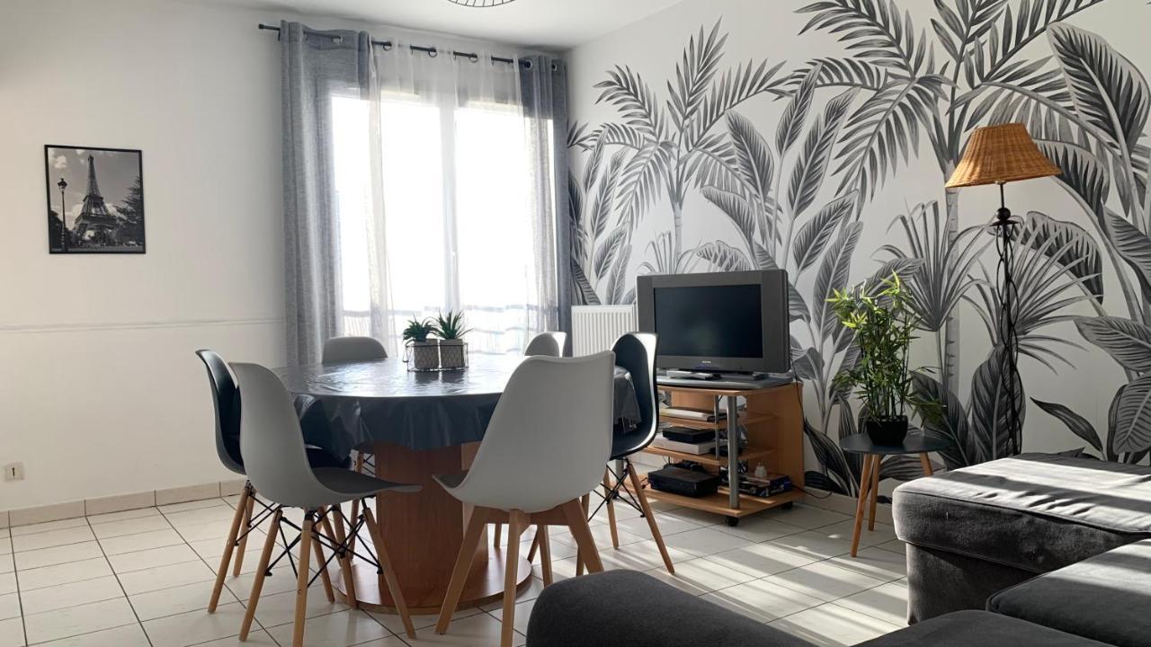 Disney, Sunny Comfortable 2 Bedrooms Family Apartment, 8 Pers, Wifi, Netflix Chessy  Exterior photo